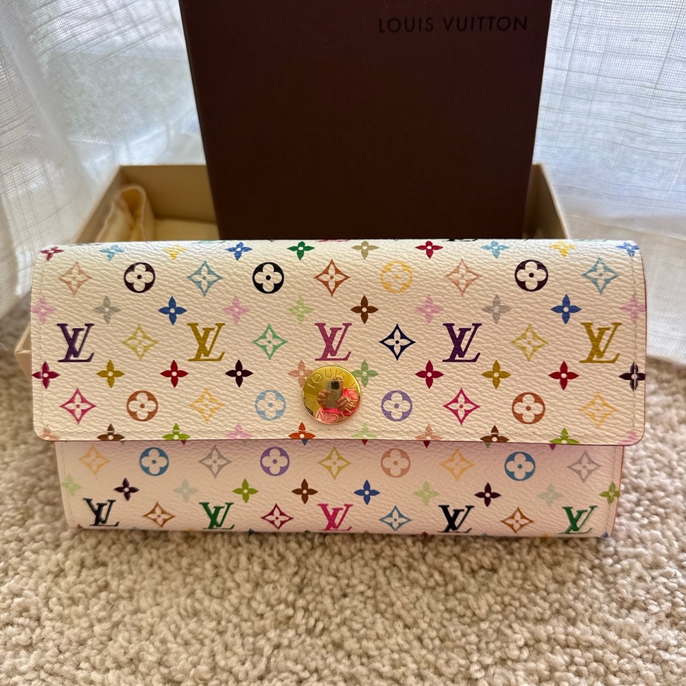 Louis Vuitton Pink and White Wallet with Monogram Pattern